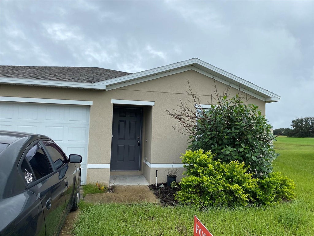 Photo of 1746 Nebraska Loop, Summerville, FL 33585 (MLS # G5118762)