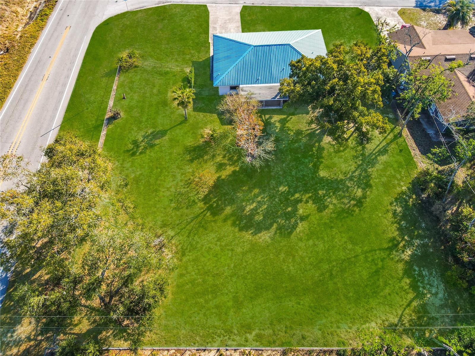 WOODLAND HILLS - Residential