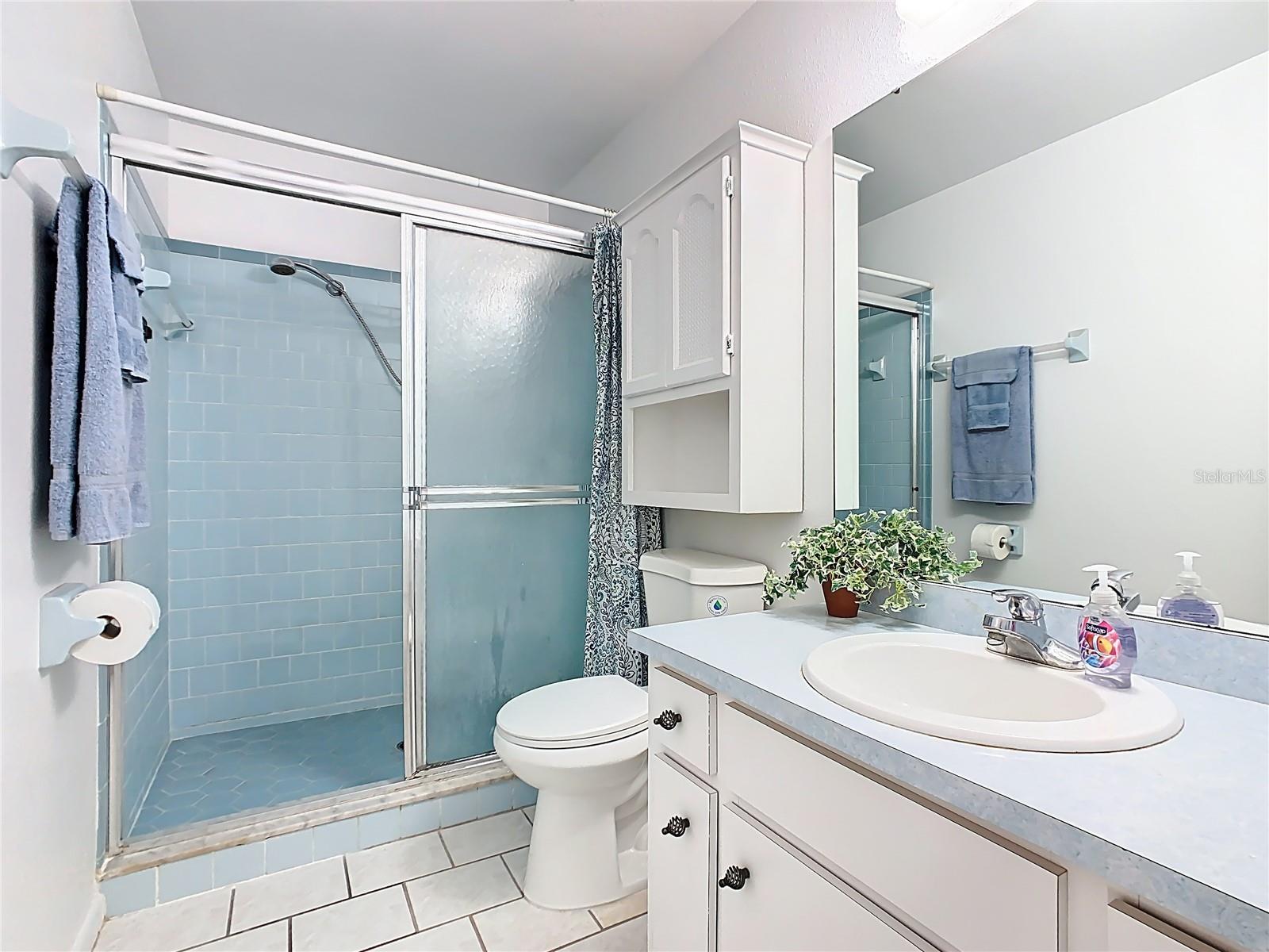 WOODLAND HILLS - Residential