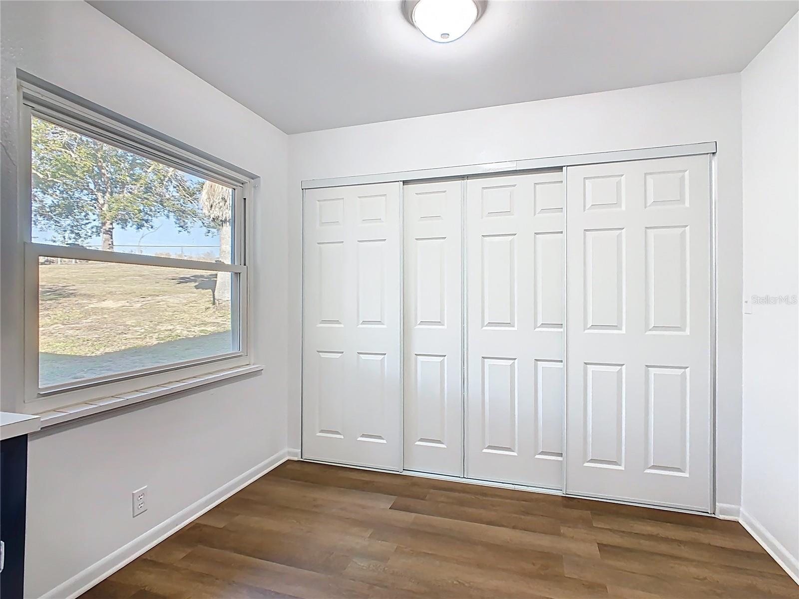 WOODLAND HILLS - Residential