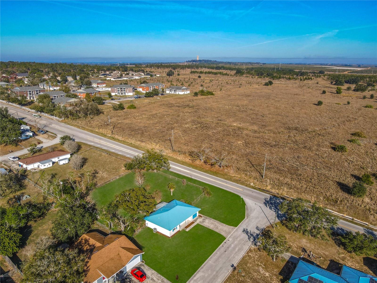 WOODLAND HILLS - Residential