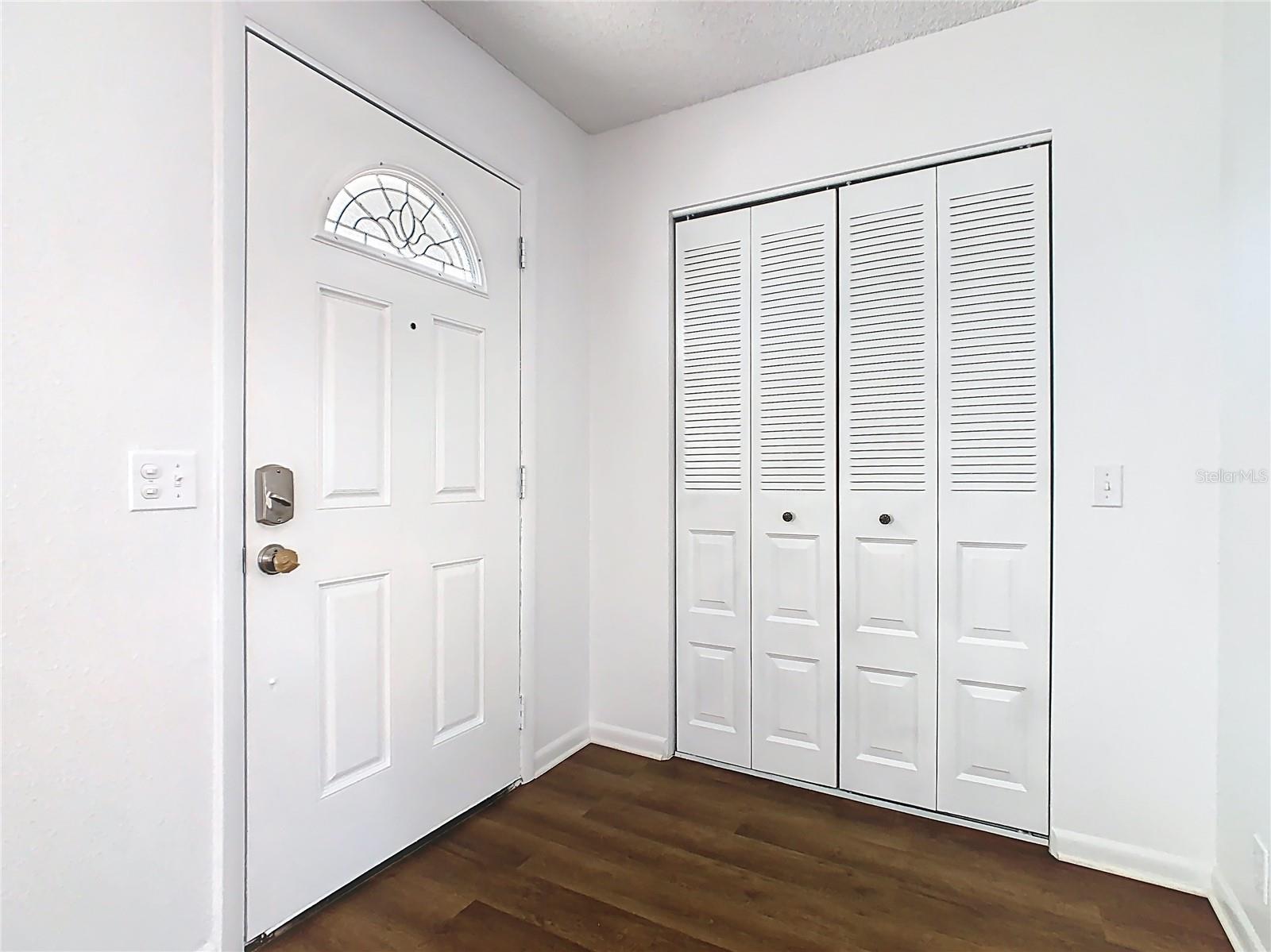 WOODLAND HILLS - Residential