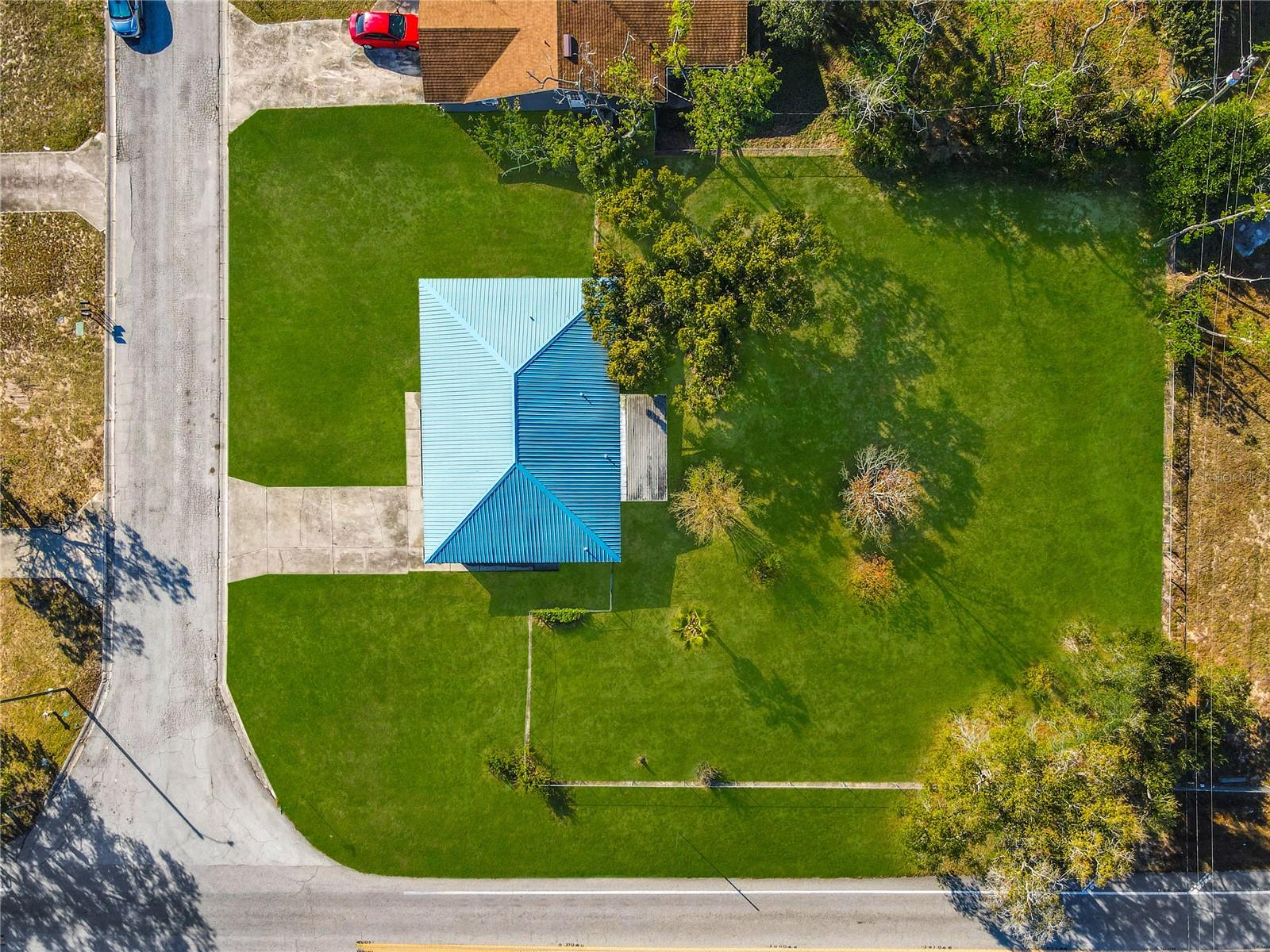 WOODLAND HILLS - Residential