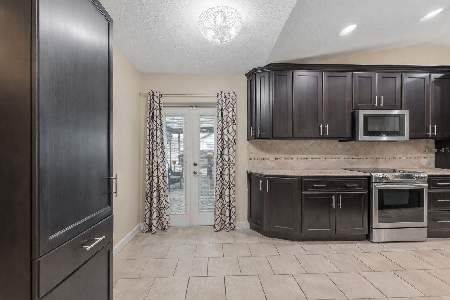 BLOOMINGDALE SEC J J - Residential