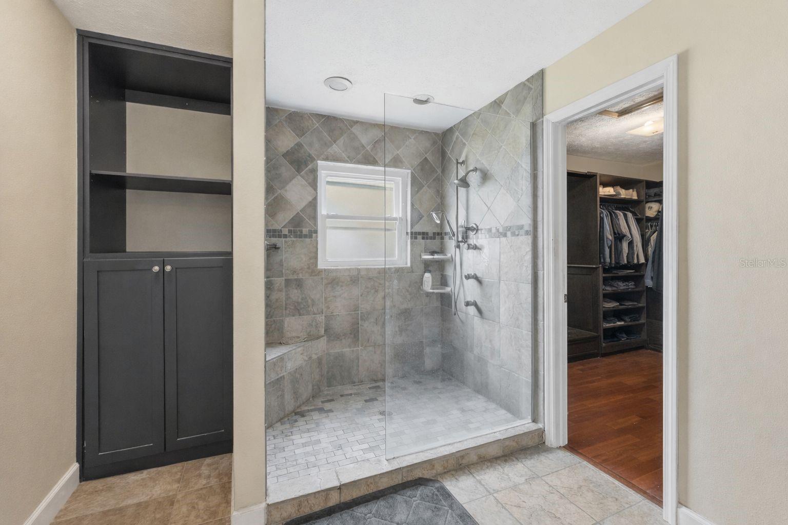 BLOOMINGDALE SEC J J - Residential