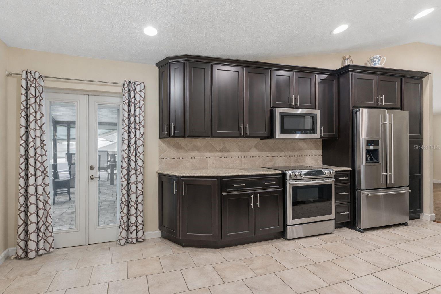 BLOOMINGDALE SEC J J - Residential