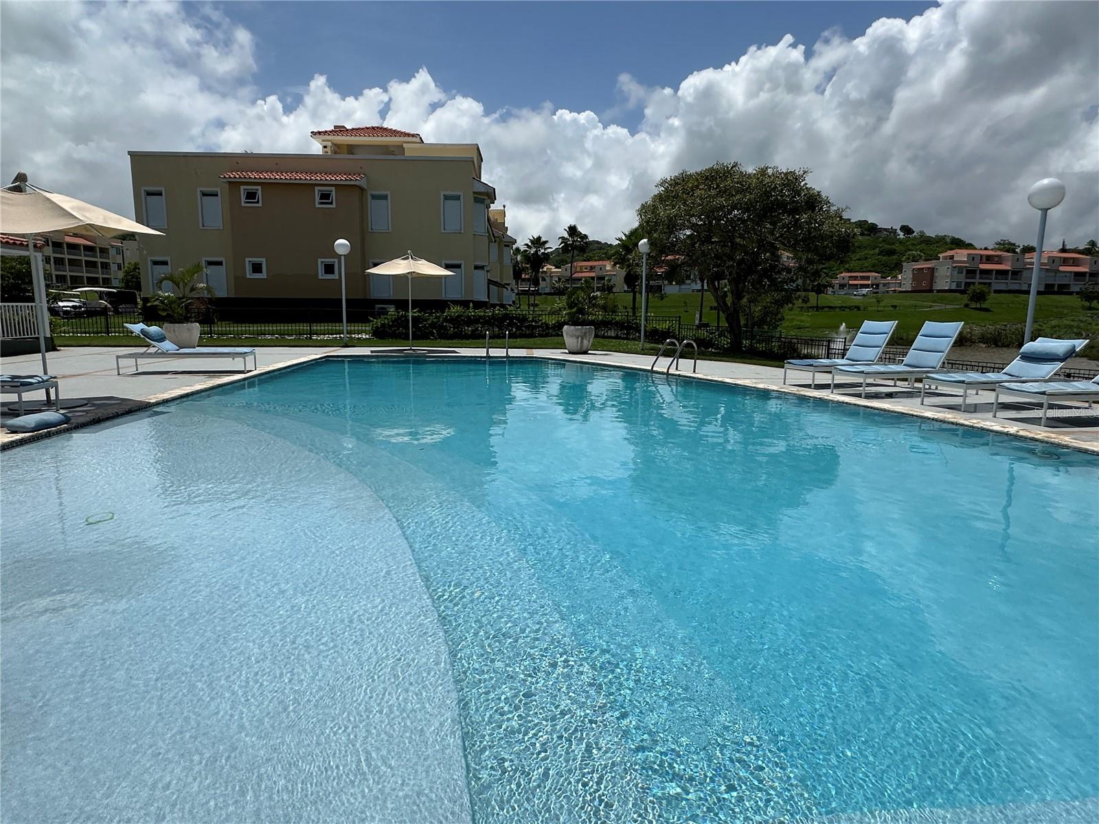 HARBOUR LAKES - Residential