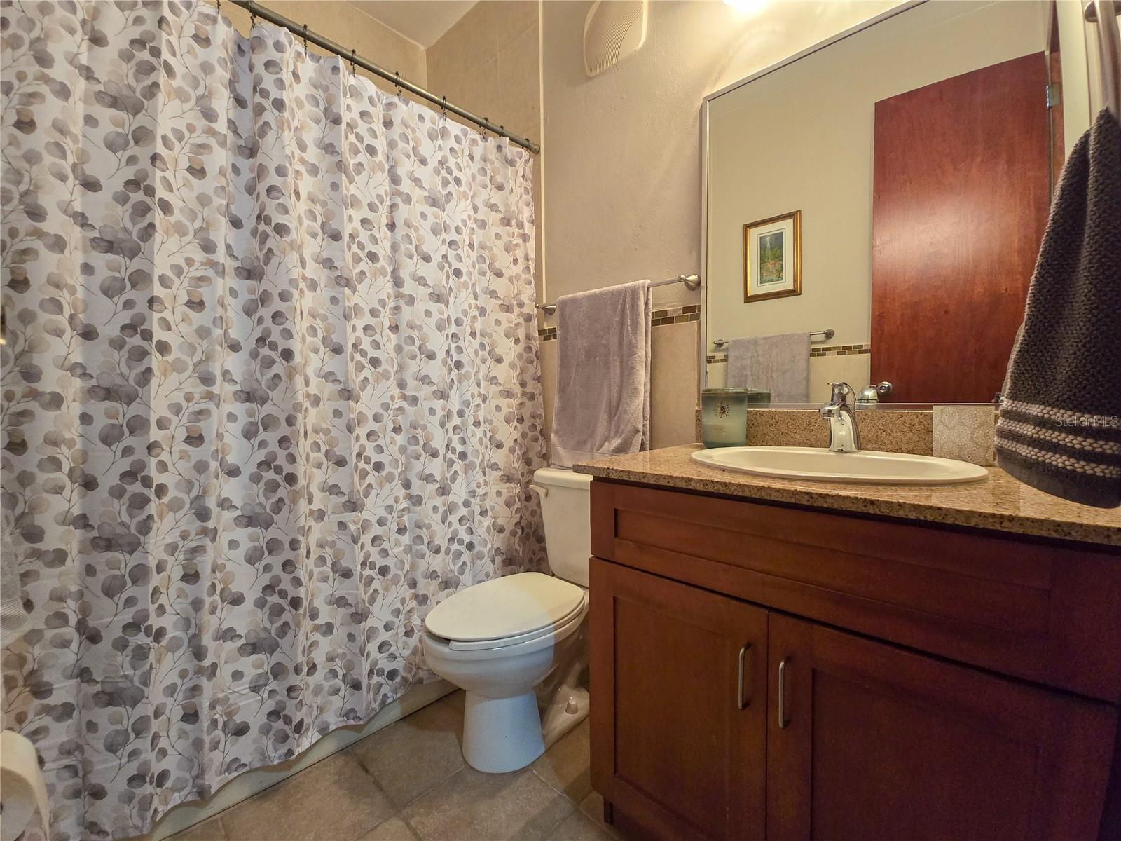 HARBOUR LAKES - Residential