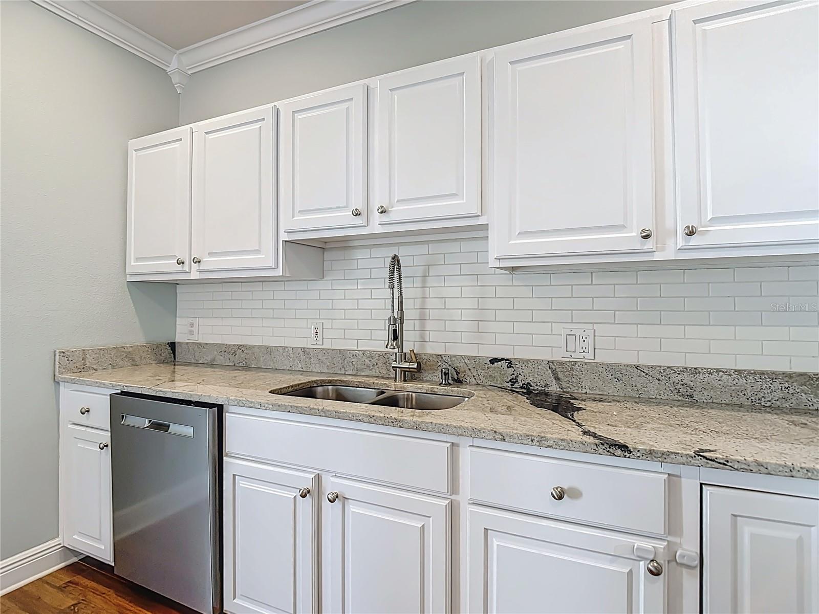 THE VILLAS OF BALLAST POINT TO - Residential