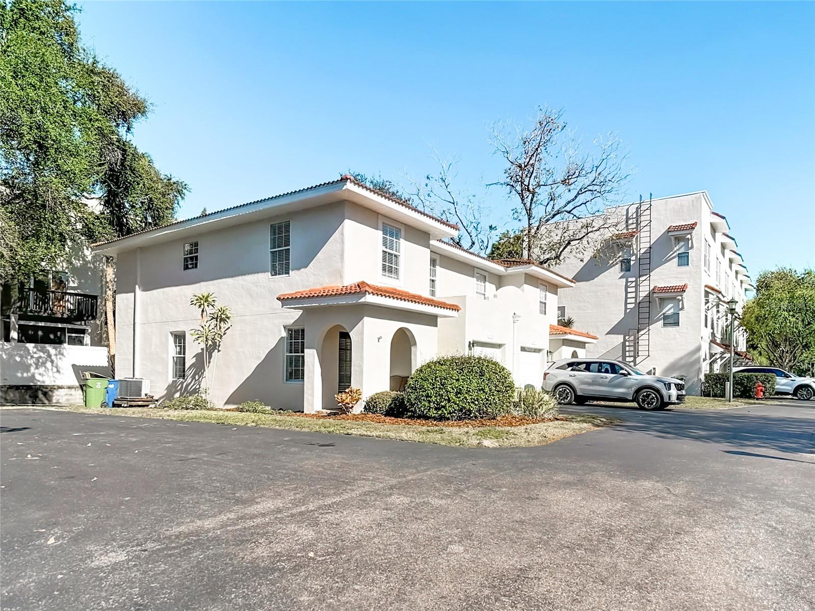 THE VILLAS OF BALLAST POINT TO - Residential