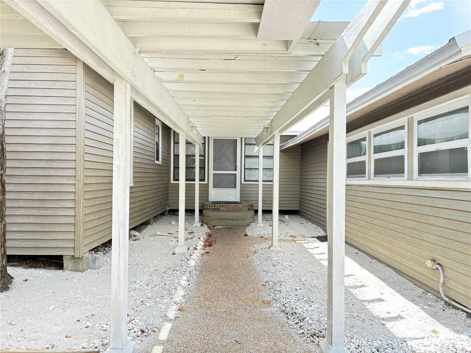 COQUINA BEACH - Residential Lease