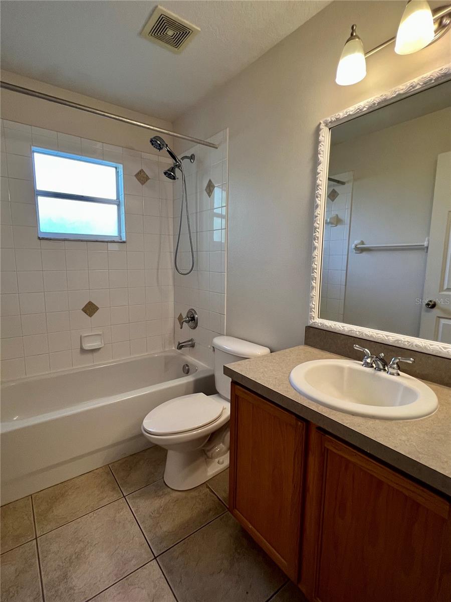 ADIRONDACK HEIGHTS - Residential Lease