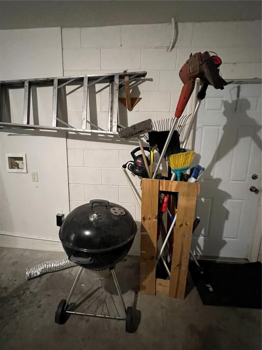 ADIRONDACK HEIGHTS - Residential Lease