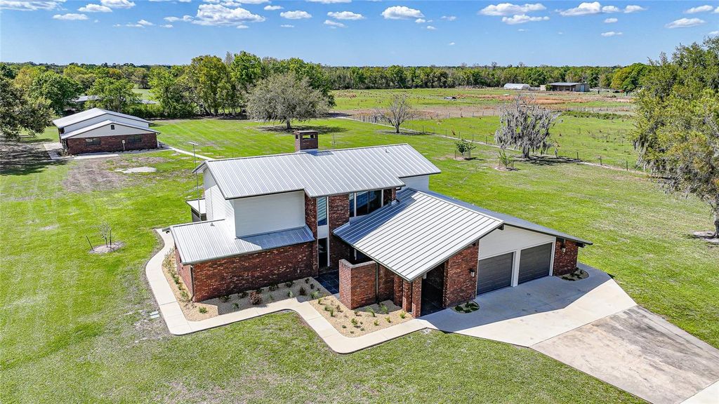 Photo of 3049 SW County Road 769, Arcadia, FL 34266 (MLS # C7523808)