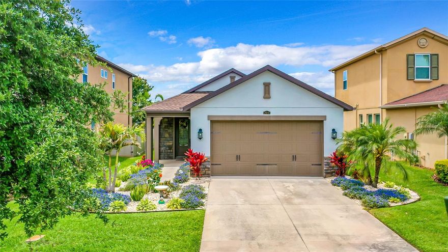 WELCOME TO ESTANCIA AT WIREGRASS! Located in one of Wesley Chapel’s most desirable communities, this beautiful 3-bedroom, 2-bath home offers an open-concept floor plan with beautiful tile flooring throughout the main living areas and brand-new waterproof laminate flooring in all bedrooms and closets absolutely no carpet throughout the home!
As you enter the home, you’ll find a spacious formal dining room, perfect for gathering with family and friends for holidays and special occasions. The gorgeous gourmet kitchen features a natural gas cooktop, double wall oven, beautiful backsplash, stainless steel appliances, a large island with granite countertops providing additional seating space, and a large pantry for extra storage.
The family room offers plenty of space for movie nights and entertaining, with glass sliding doors leading to a beautiful covered lanai ideal for relaxing outdoors.
The spacious primary suite features a large walk-in closet and an upgraded luxury bathroom with custom dual granite vanities and a stunning walk-in shower with beautiful tile work.
Residents of Estancia enjoy access to incredible resort-style amenities including a 7,000 sq. ft. clubhouse with meeting rooms, an aquatic center with zero-entry heated pool and lap lanes, shaded cabanas, water slide, state-of-the-art fitness center, tennis courts, basketball courts, parks, walking trails, and more. Conveniently located near major highways including I-75 and I-275, top-rated schools, shopping malls, restaurants, Tampa Premium Outlets, The Shops at Wiregrass, and three major hospitals including Advent Health, BayCare and Orlando Health.