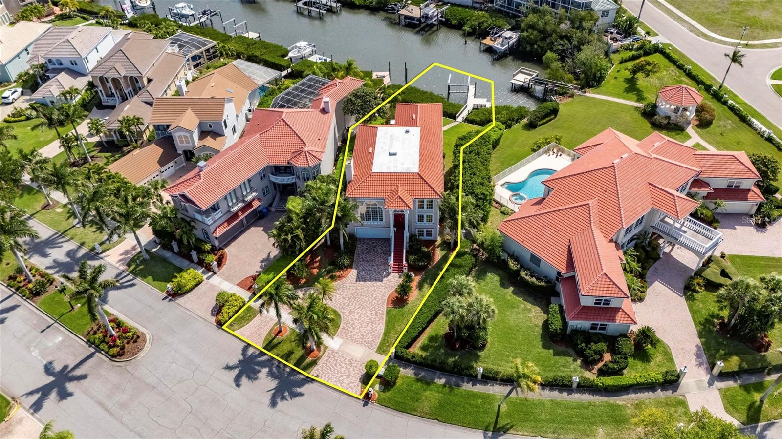 THE VILLAS AT ANDALUCIA - Residential