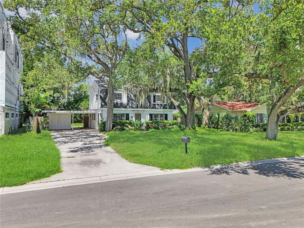 Photo of 205 S Occident Street, Tampa, FL 33609 (MLS # TB8540996)
