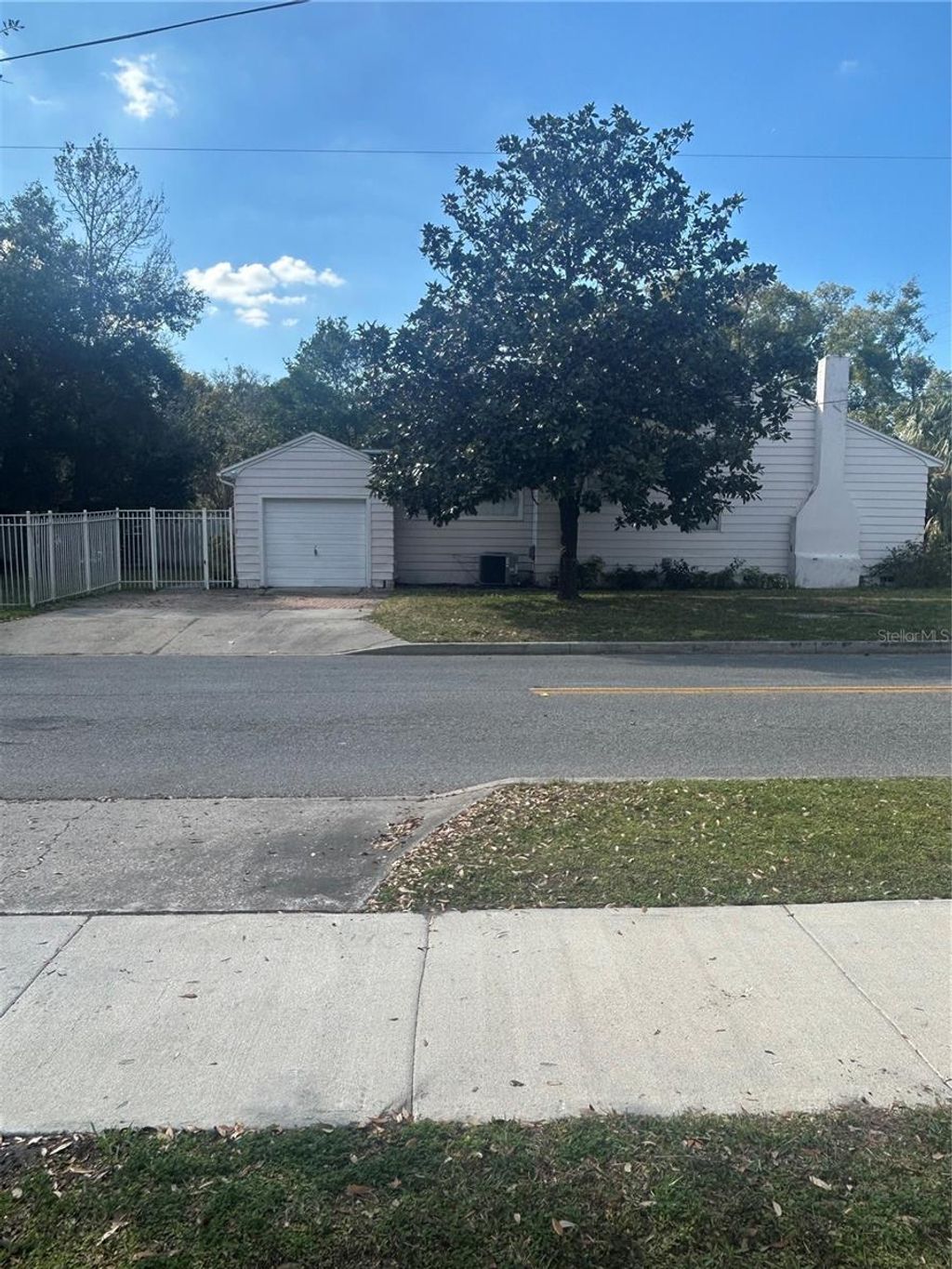 Photo of 48 E Par Street, Orlando, FL 32804 (MLS # O6374840)