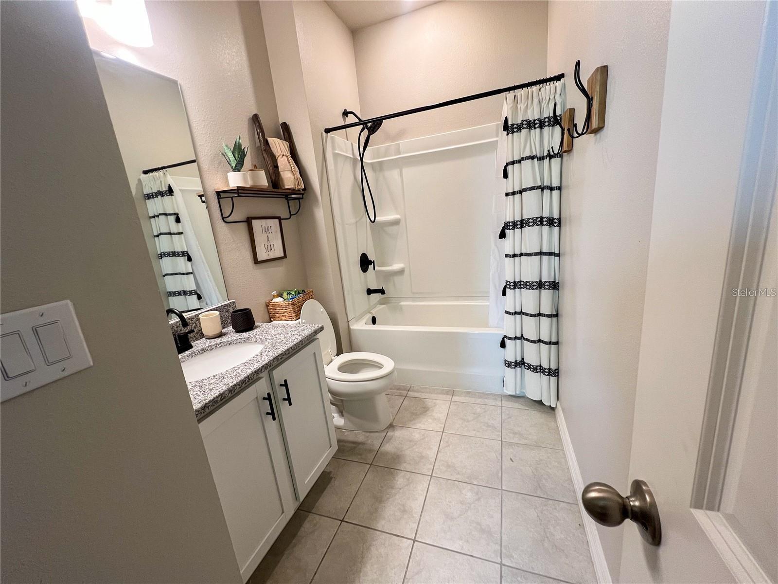 GRADY POINTE - Residential