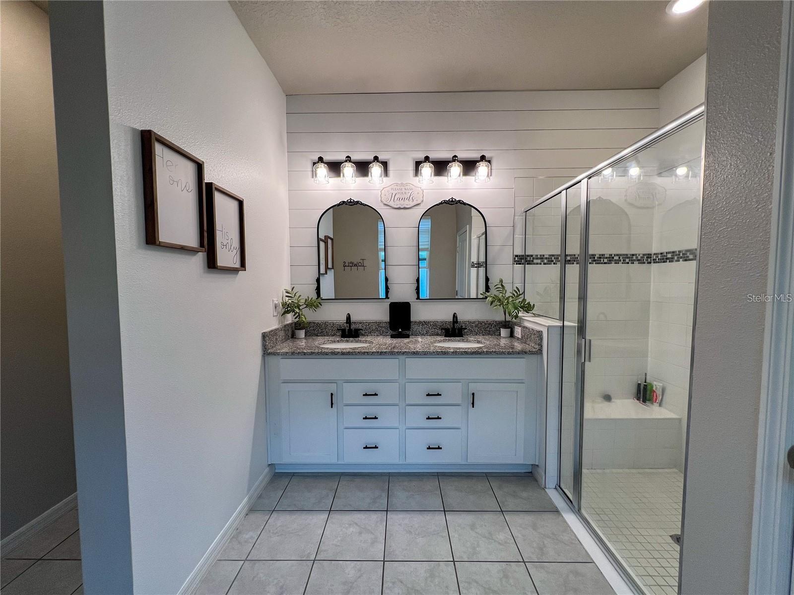 GRADY POINTE - Residential