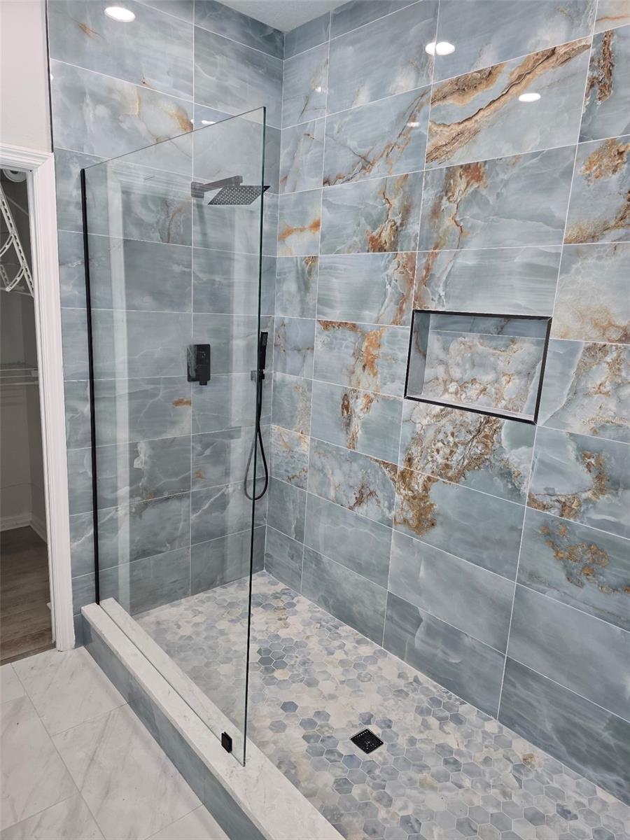 COVERED BRIDGE TWNHMS - Residential