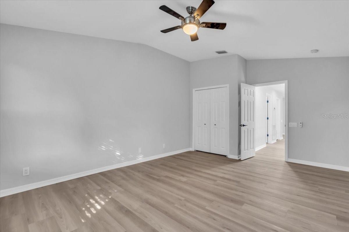 COVERED BRIDGE TWNHMS - Residential