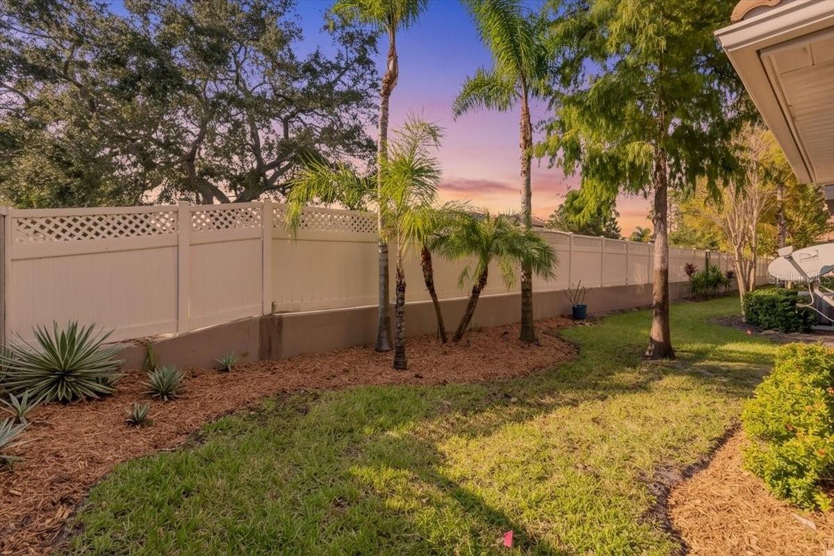 COVERED BRIDGE TWNHMS - Residential