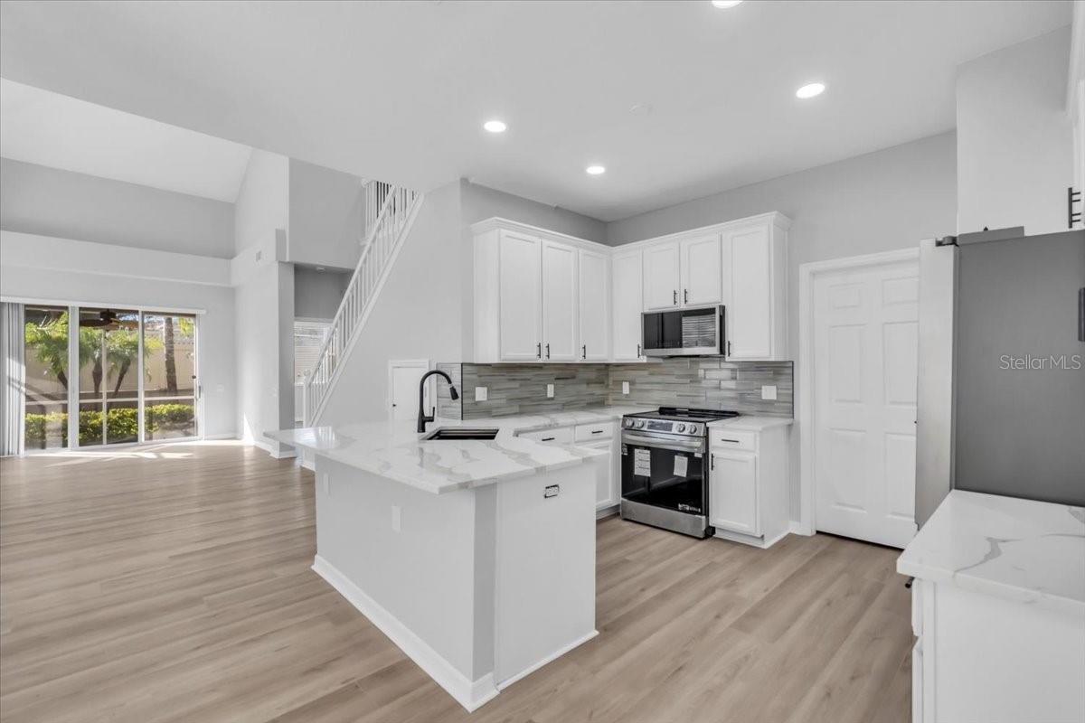 COVERED BRIDGE TWNHMS - Residential