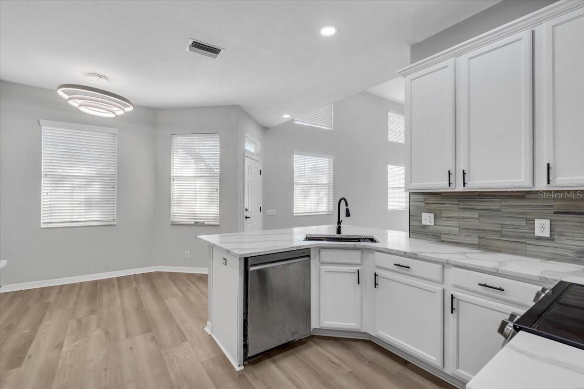 COVERED BRIDGE TWNHMS - Residential