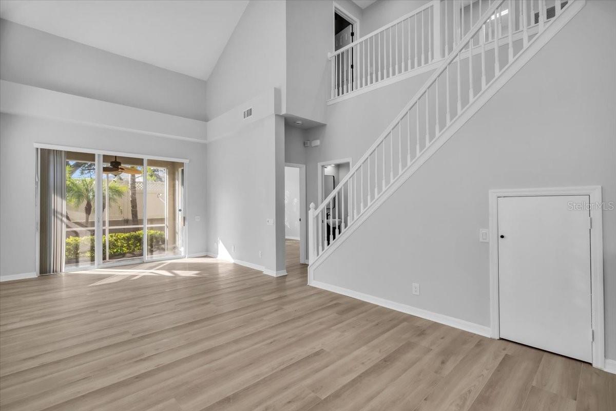 COVERED BRIDGE TWNHMS - Residential