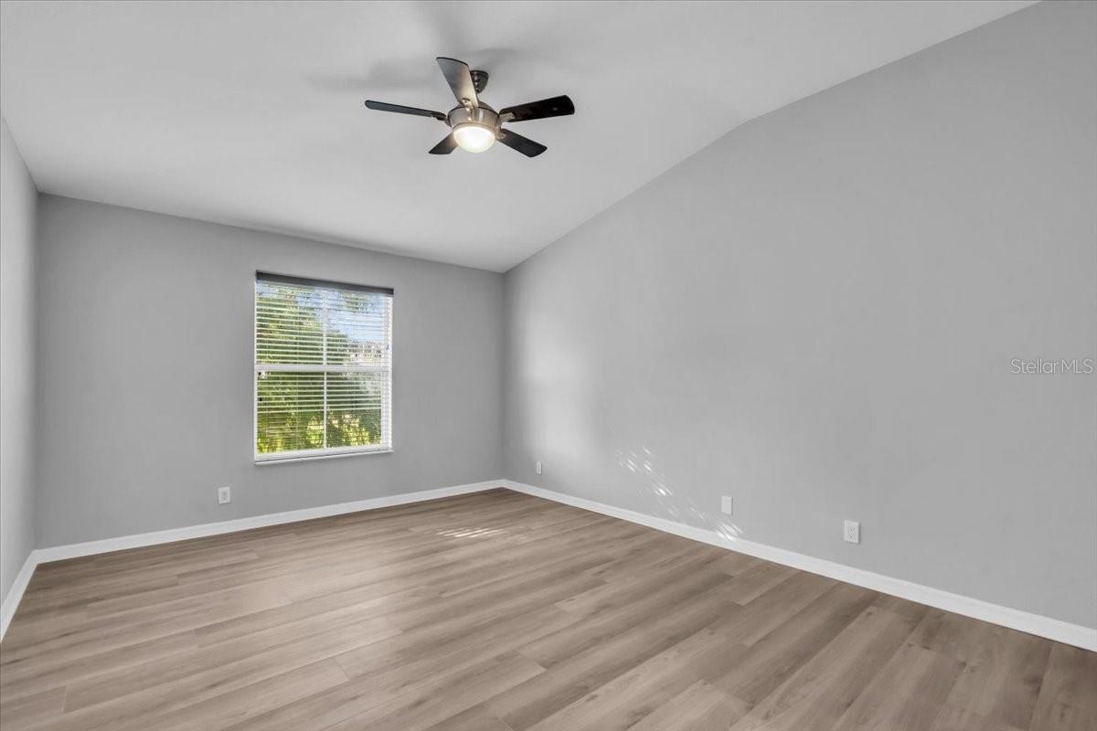 COVERED BRIDGE TWNHMS - Residential