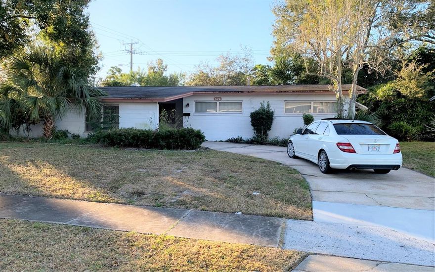 Please call (386) 847-1405 if you can not get ahold of LA. This home is ready for its new owners, located in the heart of Merritt Island features 4 bedrooms & 2 bathrooms. The guest bath features a jetted bathtub & master bath has a walk-in shower. Family room, living room, dining room & eat-in kitchen. Fenced in backyard. Close to shopping, and restaurants and 15 minutes away from Cocoa Beach. Excellent school district! ;Water: City