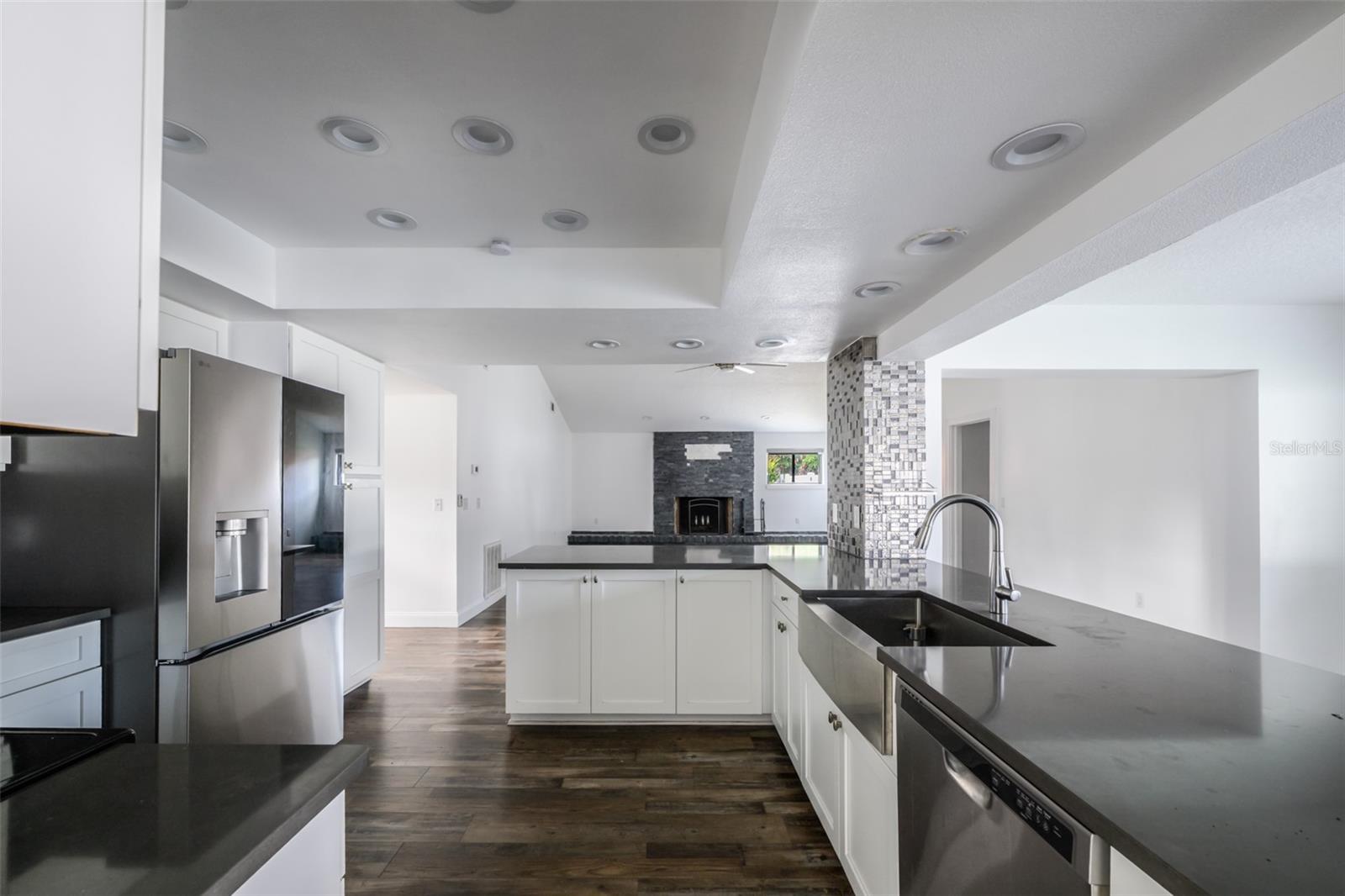 DURANT OAKS - Residential