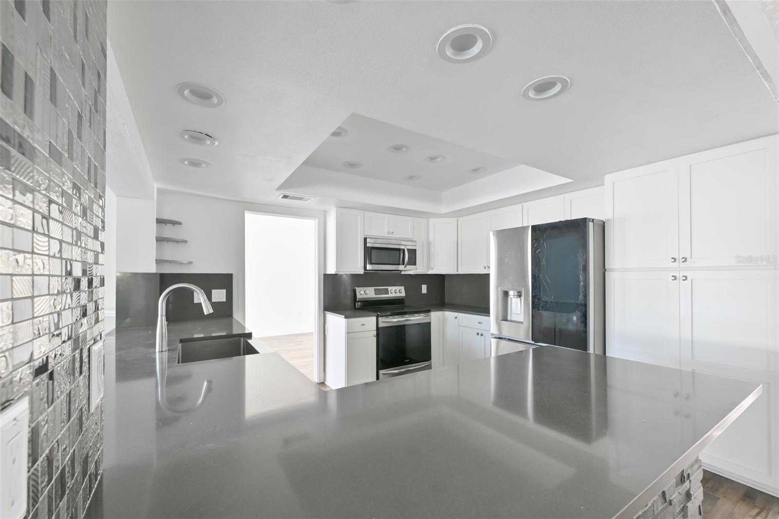 DURANT OAKS - Residential