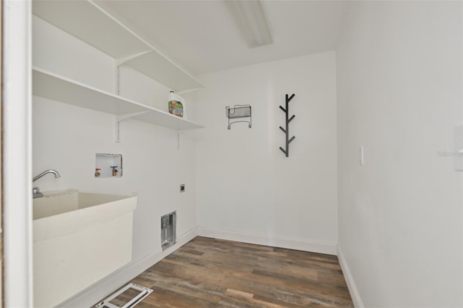 DURANT OAKS - Residential