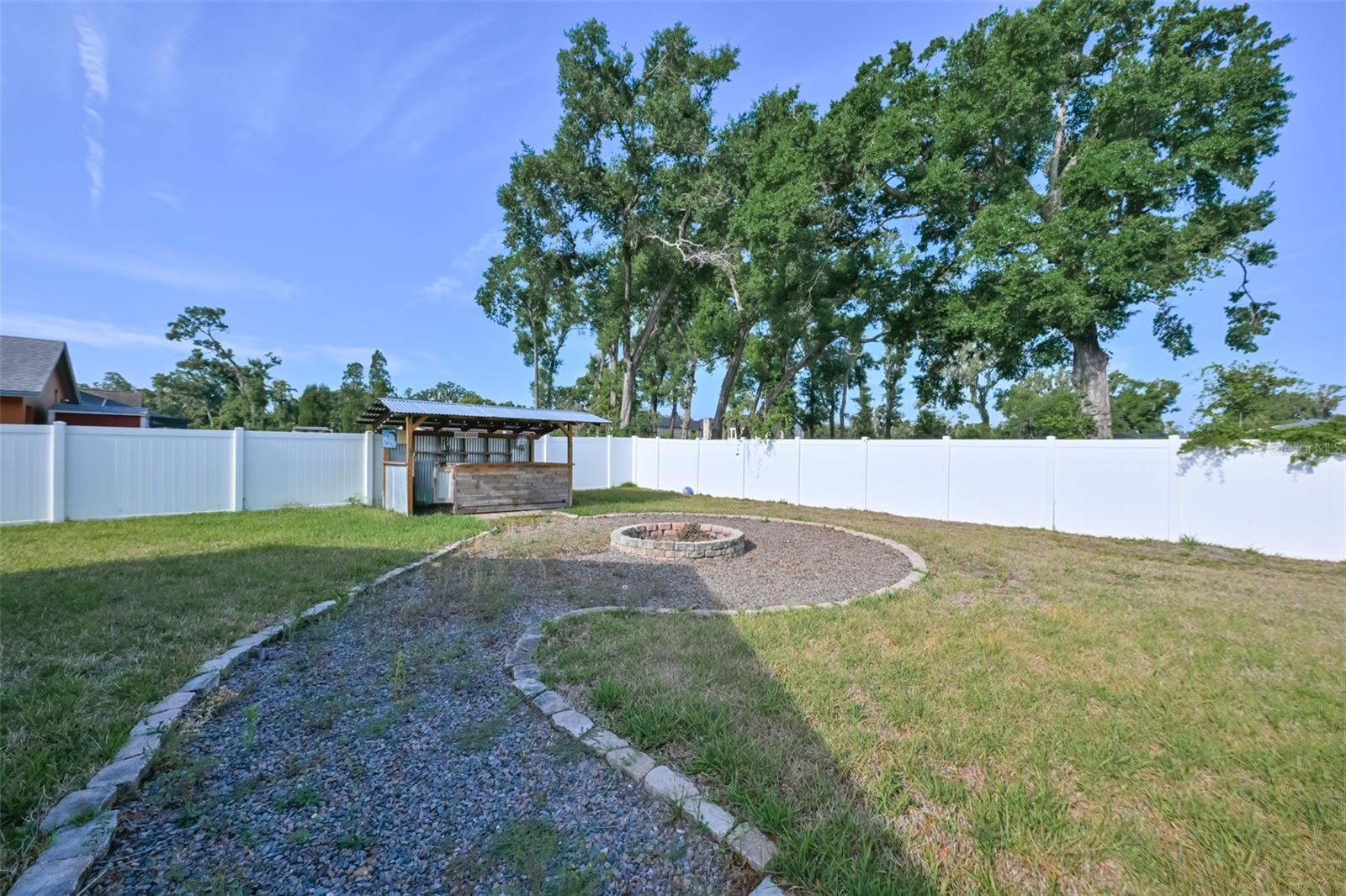 DURANT OAKS - Residential