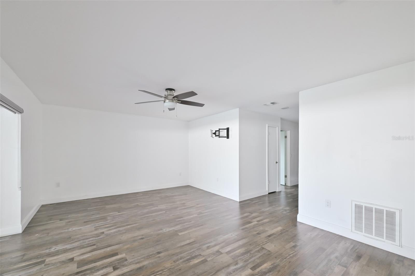 DURANT OAKS - Residential