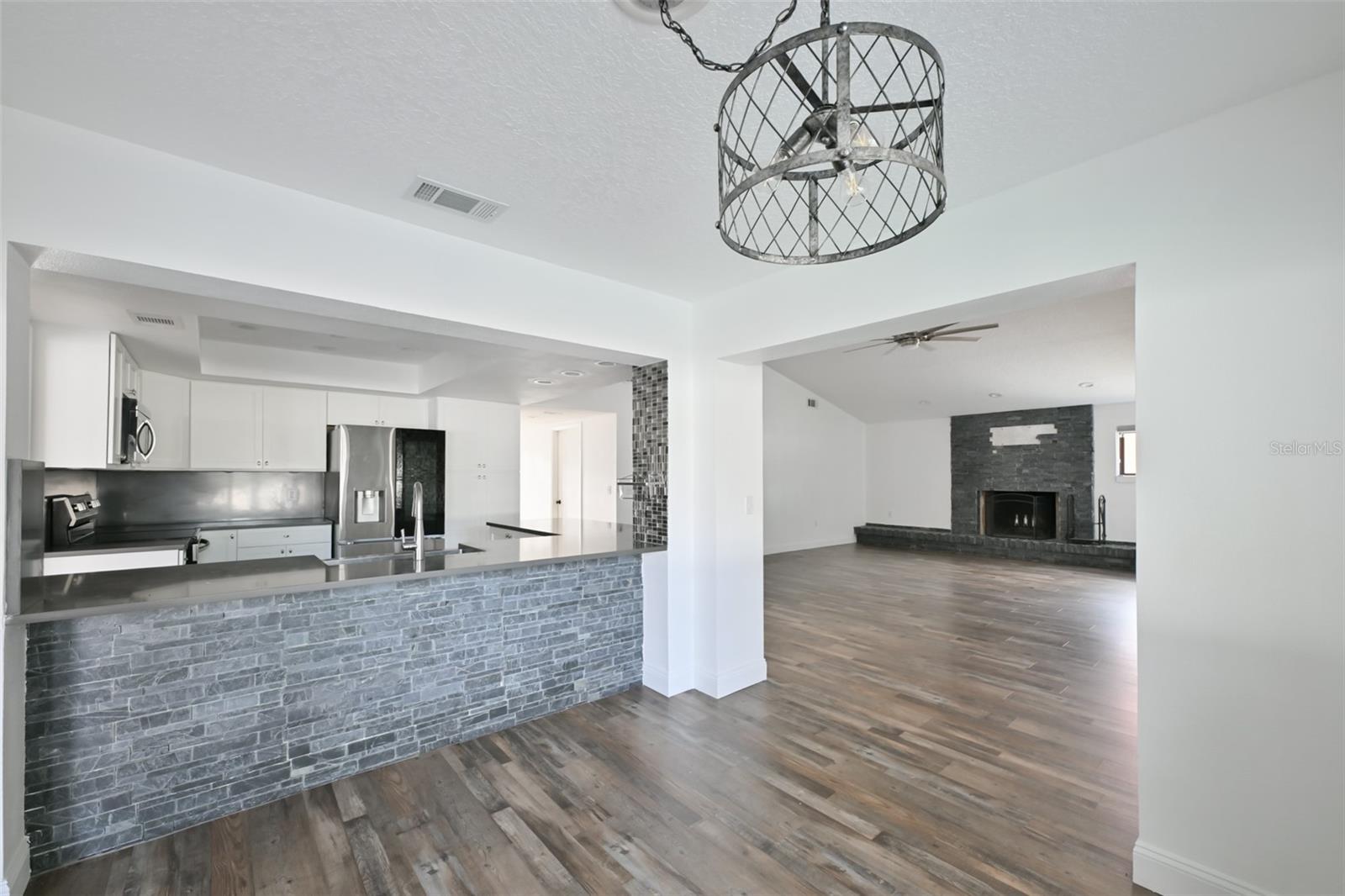 DURANT OAKS - Residential