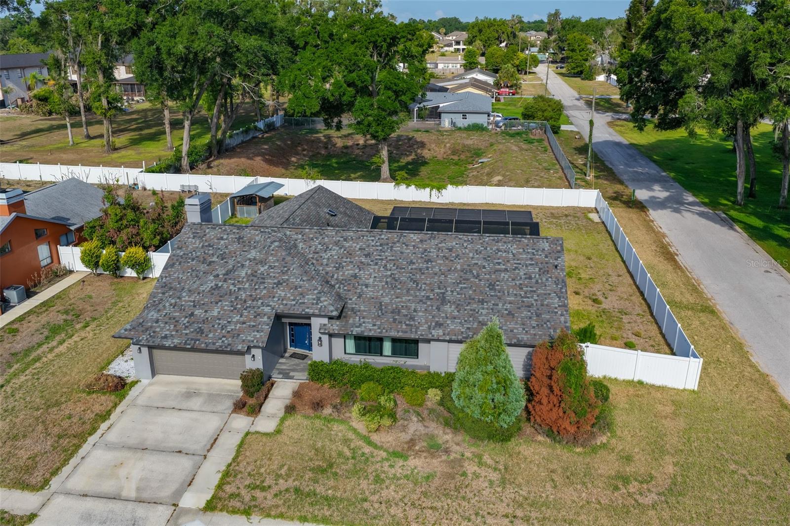 DURANT OAKS - Residential