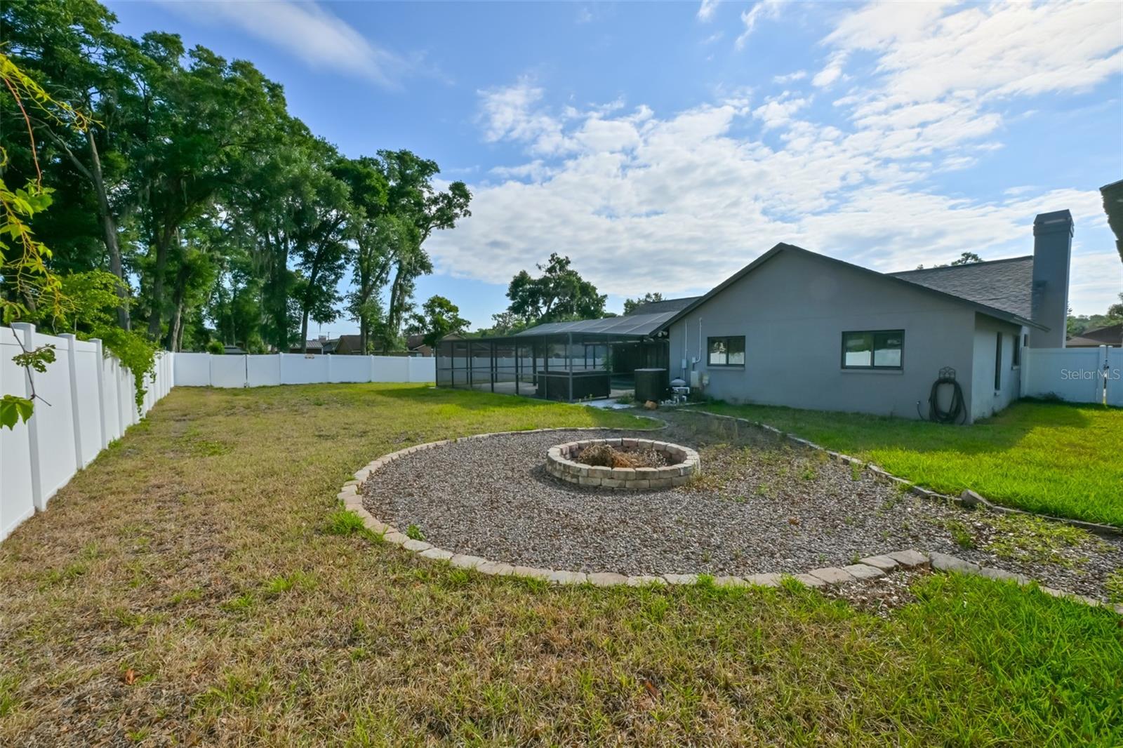 DURANT OAKS - Residential