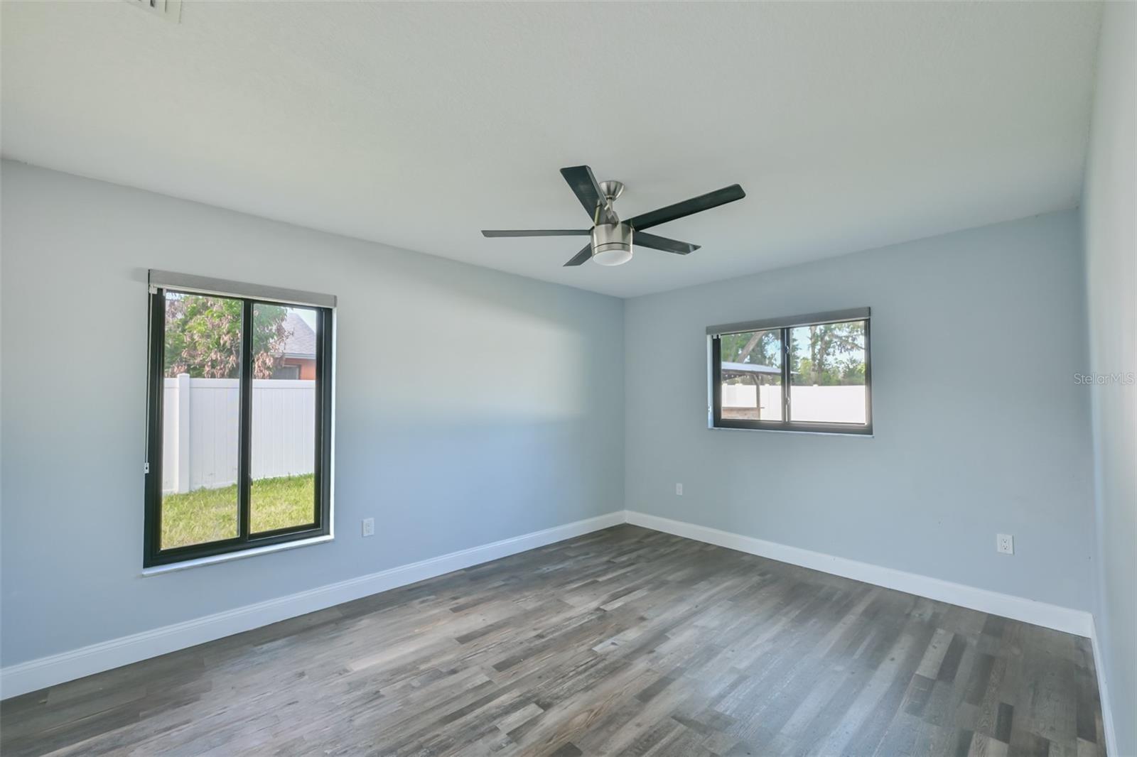DURANT OAKS - Residential