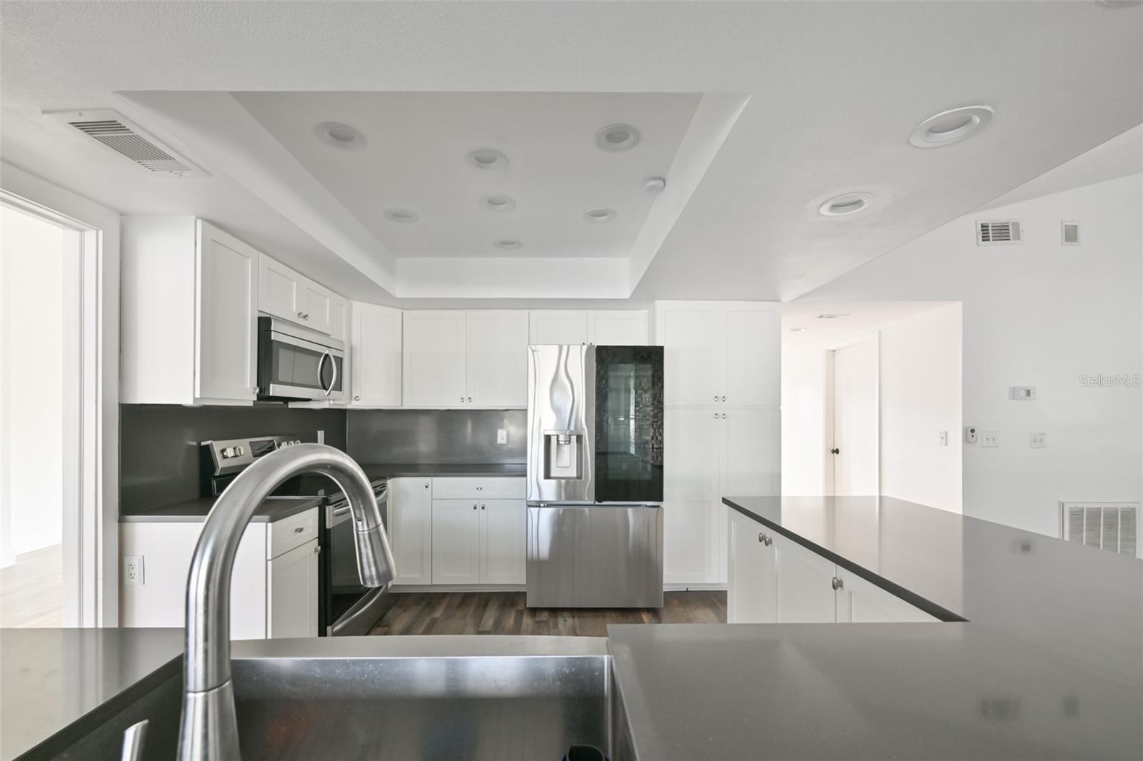 DURANT OAKS - Residential