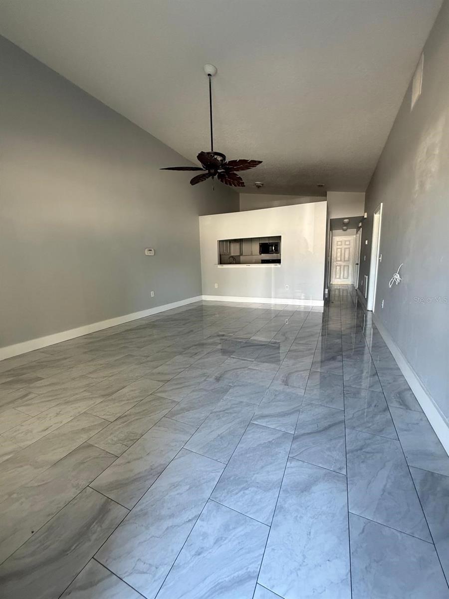 RIVER MANOR - Residential