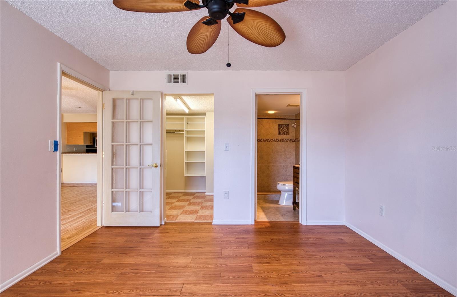 WILLOWS THE CONDO - Residential