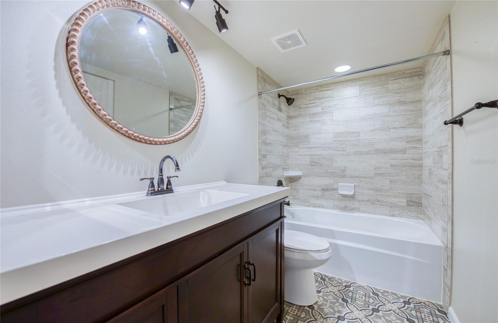 WILLOWS THE CONDO - Residential