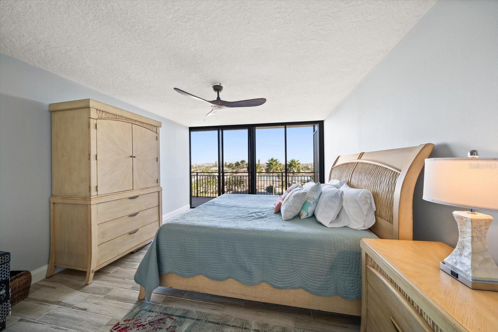 MANSIONS BY THE SEA CONDO - Residential