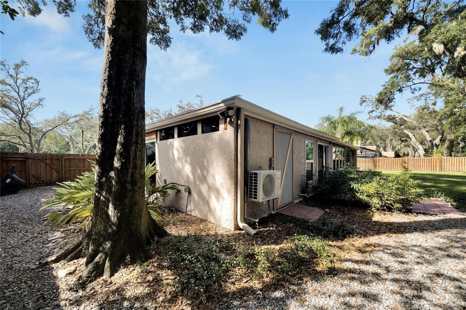 BUCKHORN SPGS MANOR - Residential