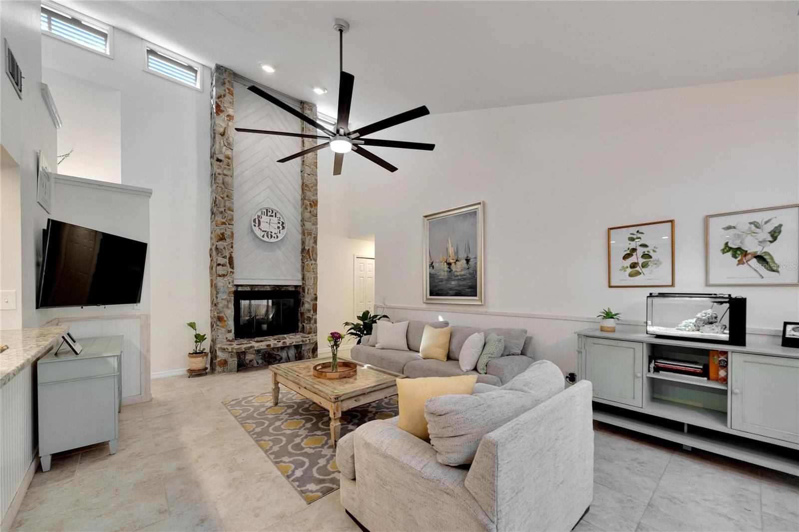 BUCKHORN SPGS MANOR - Residential