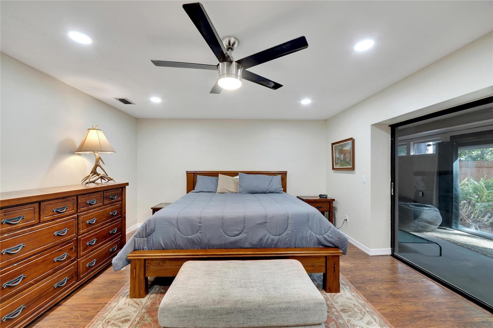 BUCKHORN SPGS MANOR - Residential