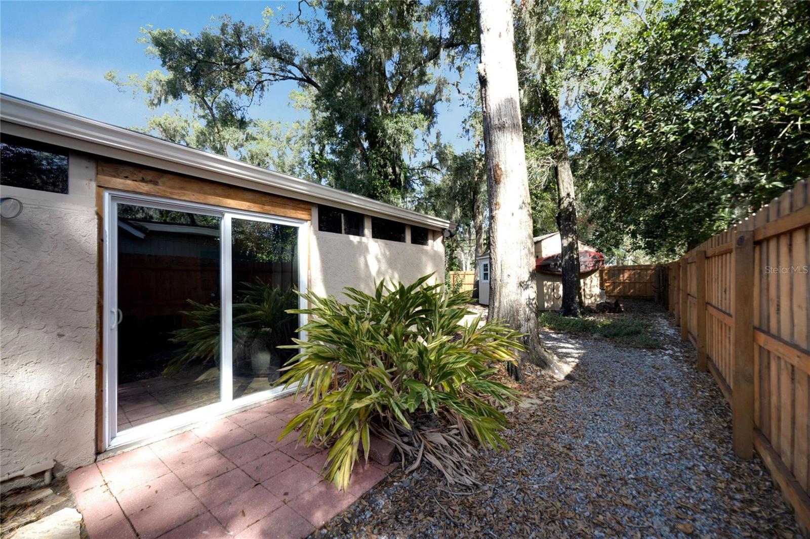 BUCKHORN SPGS MANOR - Residential